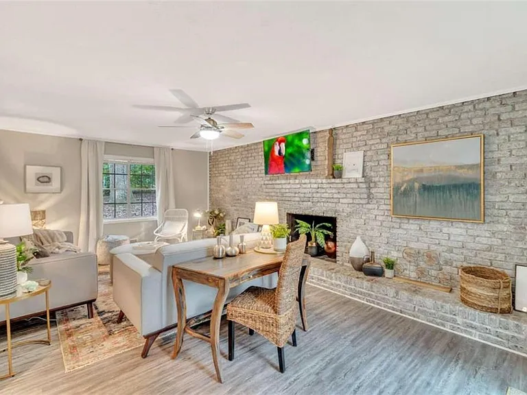 1504 Dupree Rd — Photo 2