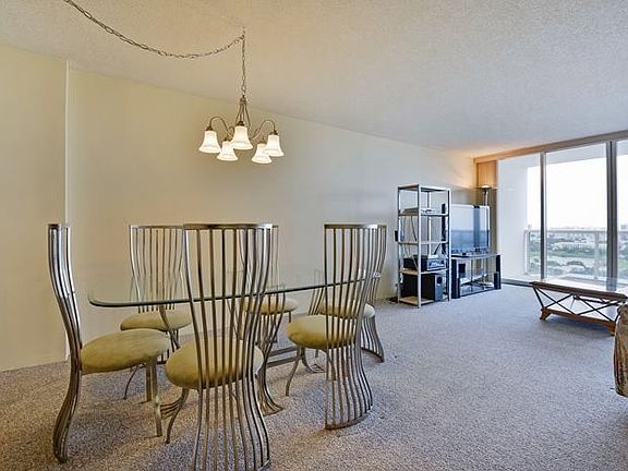5th image of 1800 Sunset Harbour Dr #2407