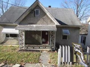 2016 S Carpenter Dr, Covington, VA 24426