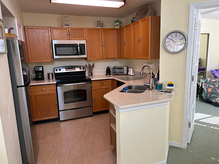 4260 Sun Village Ct #22-A — Photo 5