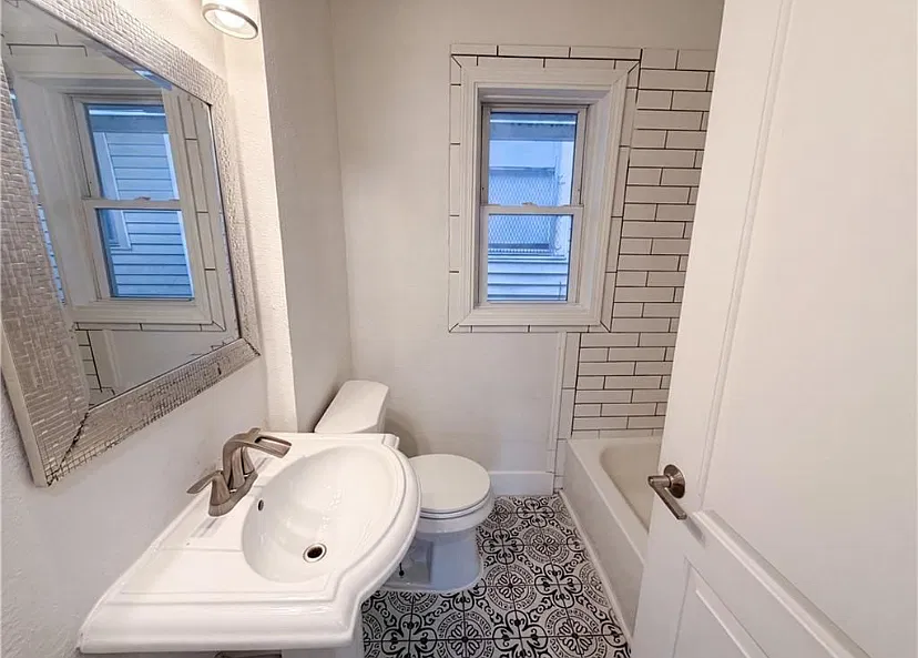 3 bed, 1212 sqft, $1,595 — Photo 2