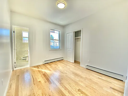 Rented by Compass | media 14