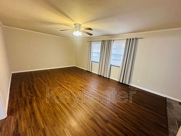 5th image of 516 Post Oak Dr