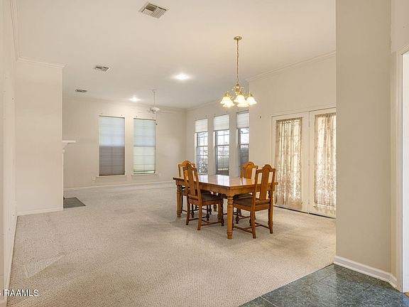 2nd image of 403 N Rushmore Ln