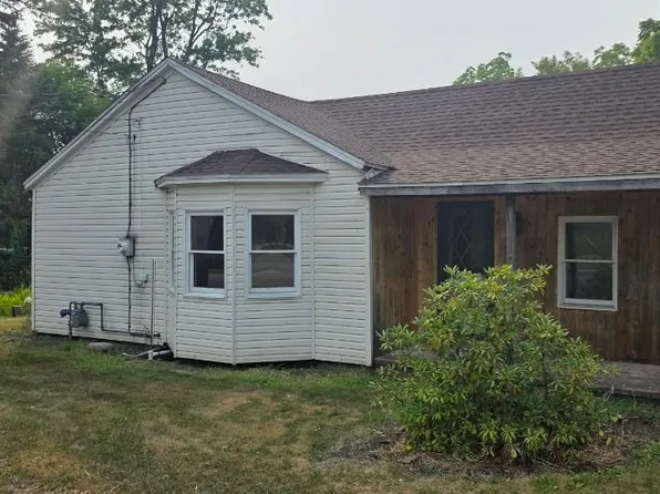 3406 Crittenden Rd, Alden, NY 14004