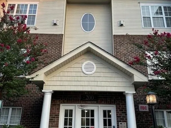 200 Lennox Dr APT 1D, Jamestown, NC 27282