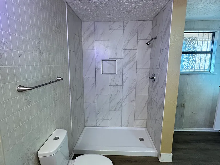 5525 Anderson St — Photo 10