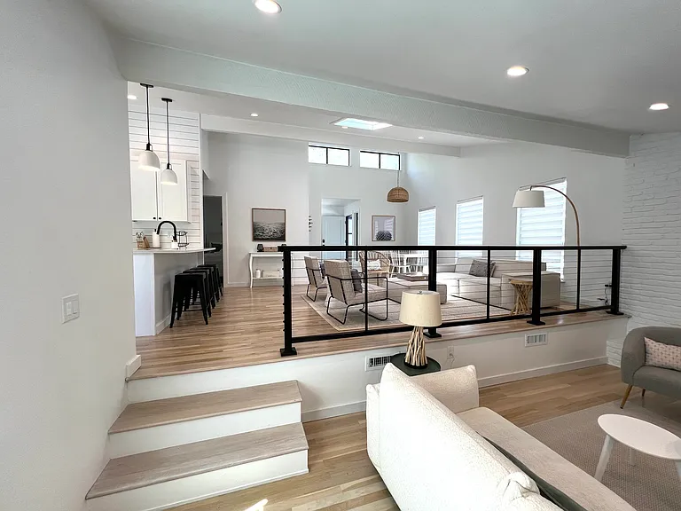 2 Montauk Blvd — Photo 6