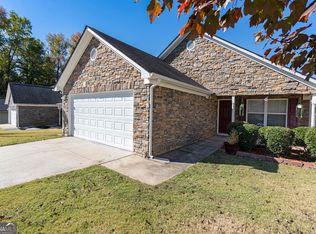 10945 Station Dr, Hampton, GA 30228