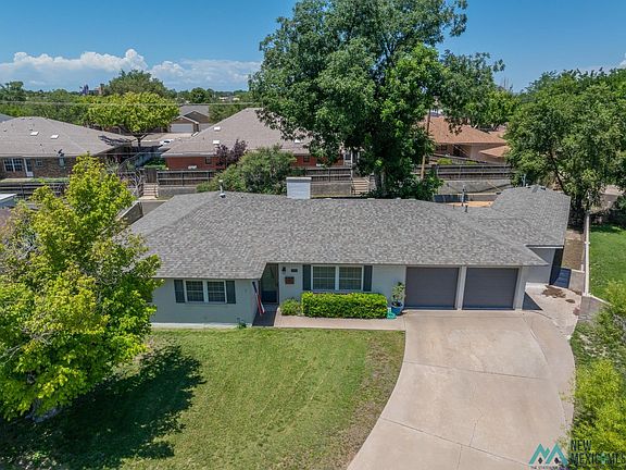3rd image of 3014 Bandolina Ave