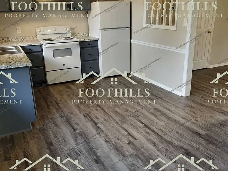 122 Smith Dr — Photo 6