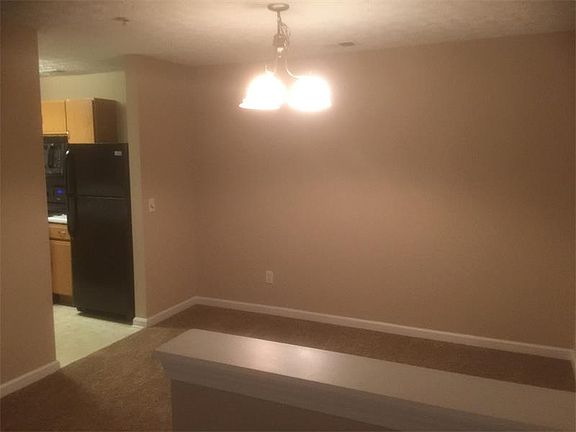 3rd image of 7101 Fairington Village Dr