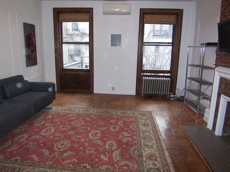 2nd image of 316 W 78th St APT 4R