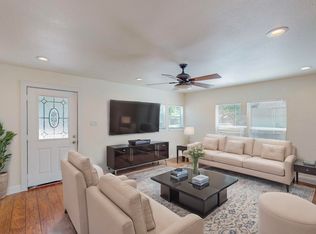 507 S Weaver St, Gainesville, TX 76240