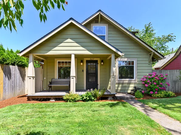 307 W 2nd St, Newberg, OR 97132
