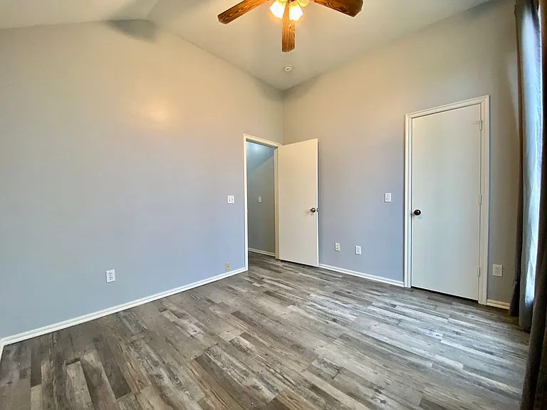 4805 Stag Horn Dr — Photo 16