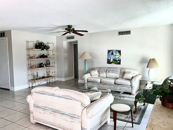 3rd image of 2860 NE 14th Street Cswy APT 409D