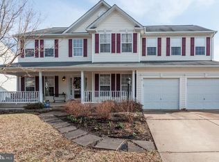 320 Locust Grove Dr, Purcellville, VA 20132