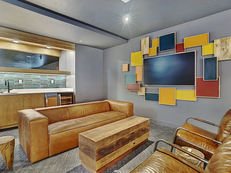Lotus Republic Apartments — Photo 6