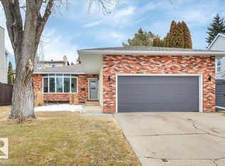 705 Riddell St NW, Edmonton, AB T6R1A8