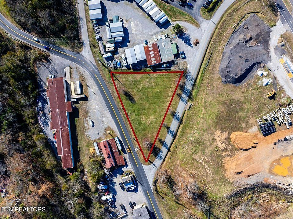2nd image of 200 Dresden Rd