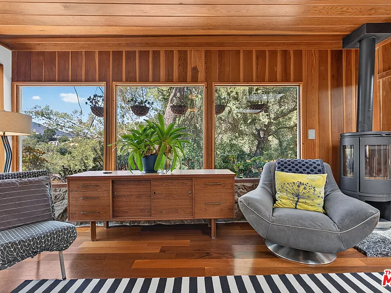 1738 Topanga Skyline Dr — Photo 8