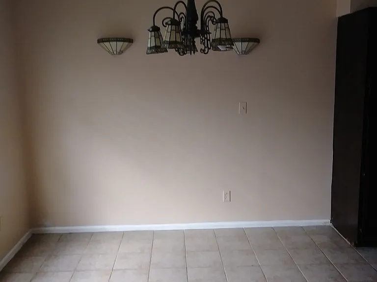 5625 S Monte Vista Dr — Photo 2