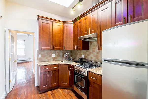 Rented by EXR | media 38