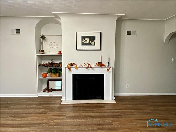 5th image of 4111 Arnelle Dr