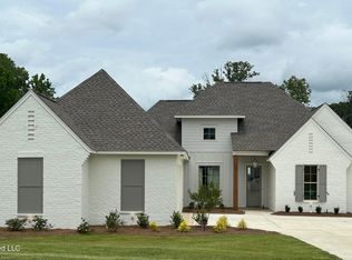 240 Kingswood Pl, Madison, MS 39110
