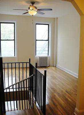 Rented by Sandra Greer Real Estate | media 32