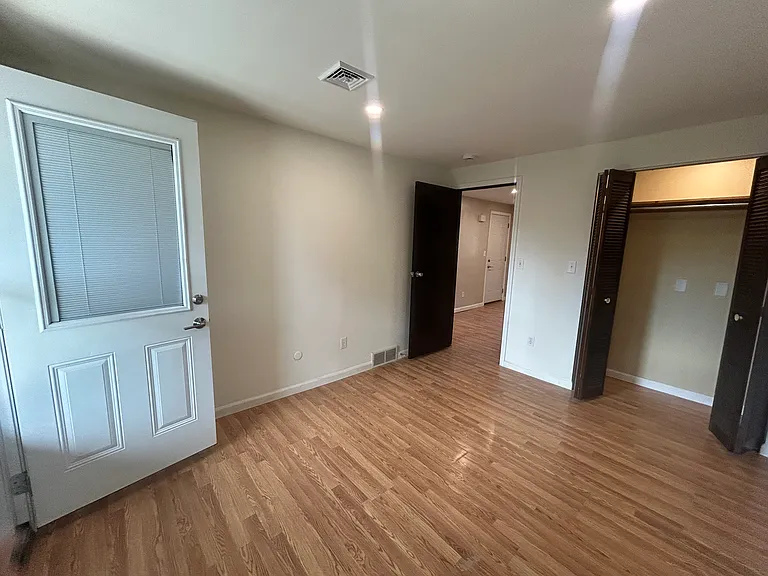 Entrance Bedroom