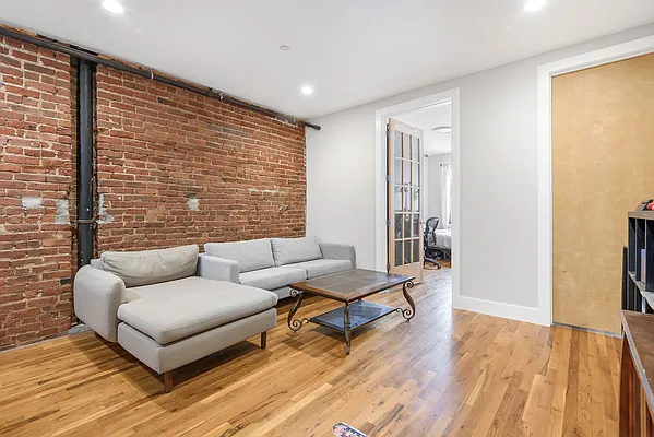 Rented by Corcoran | media 11