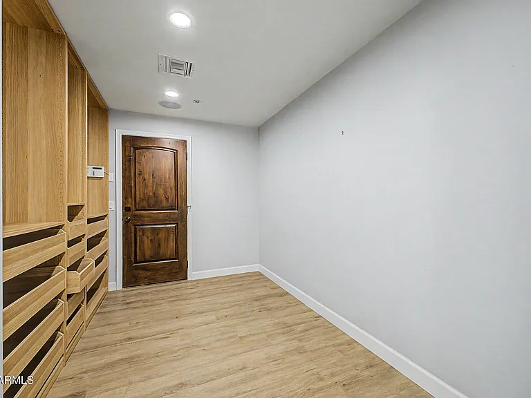 2311 E Colter St — Photo 49