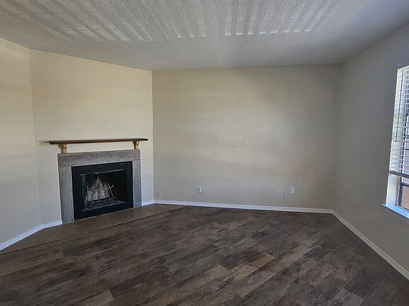 5th image of 9710 Buena Ventura Rd NE #1-4