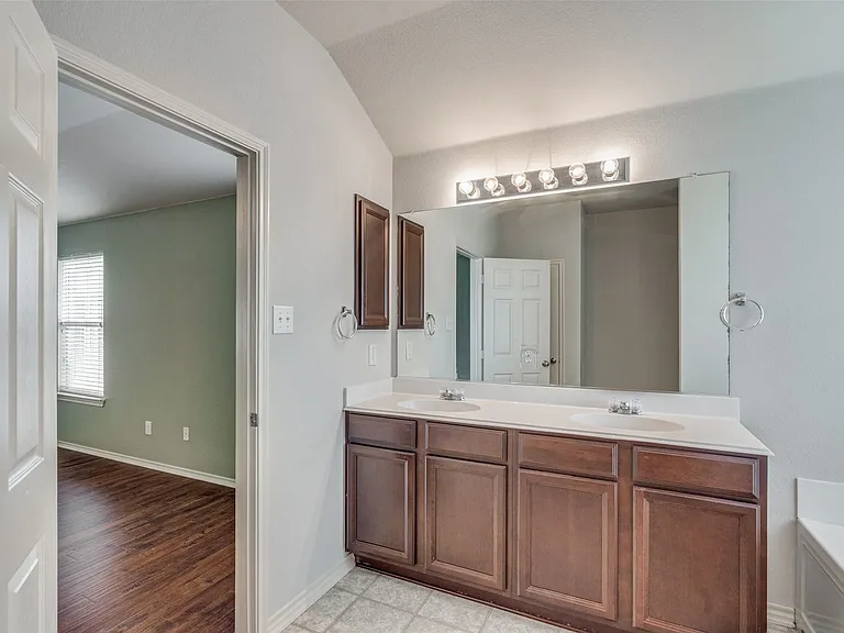 3000 Bryce Dr — Photo 13