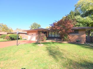 7041 State Line Ave, Hammond, IN 46324