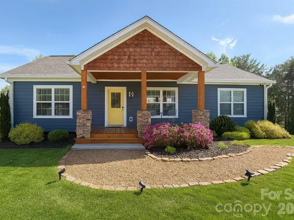 105 Bluebell Ridge Ln, Weaverville, NC 28787