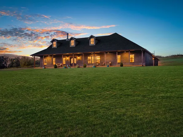 986 E Pin Hook Rd, Sparta, TN 38583