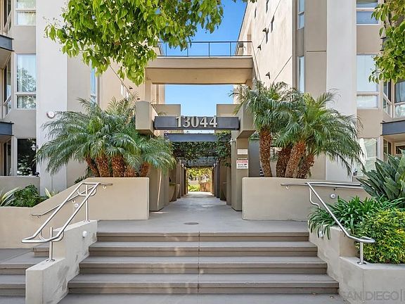 2nd image of 13044 Pacific Promenade APT 201