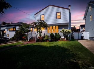 48 W Windsor Parkway, Oceanside, NY 11572