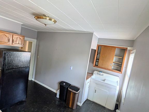 2nd image of 9 Union St #B
