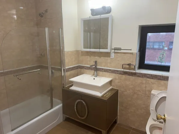 10602 Astoria Blvd Unit 31-09, East Elmhurst, NY 11369