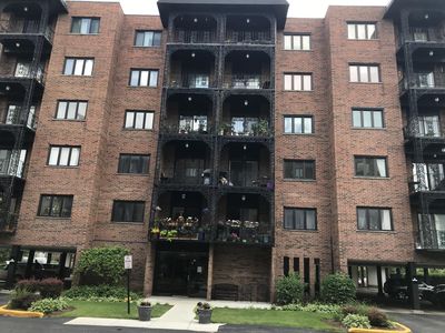 9395 Landings Ln Unit 304, Des Plaines, IL, 60016