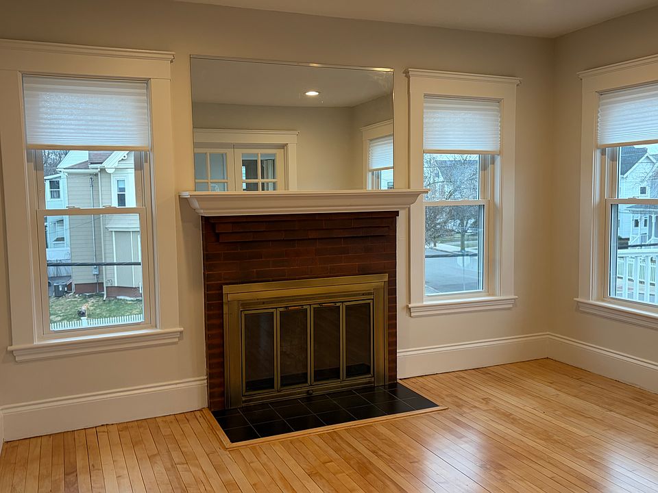 1st image of 36 Cushing St Floor 2