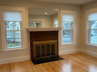 36 Cushing St FLOOR 2, Medford, MA 02155