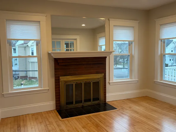 36 Cushing St Floor 2, Medford, MA 02155