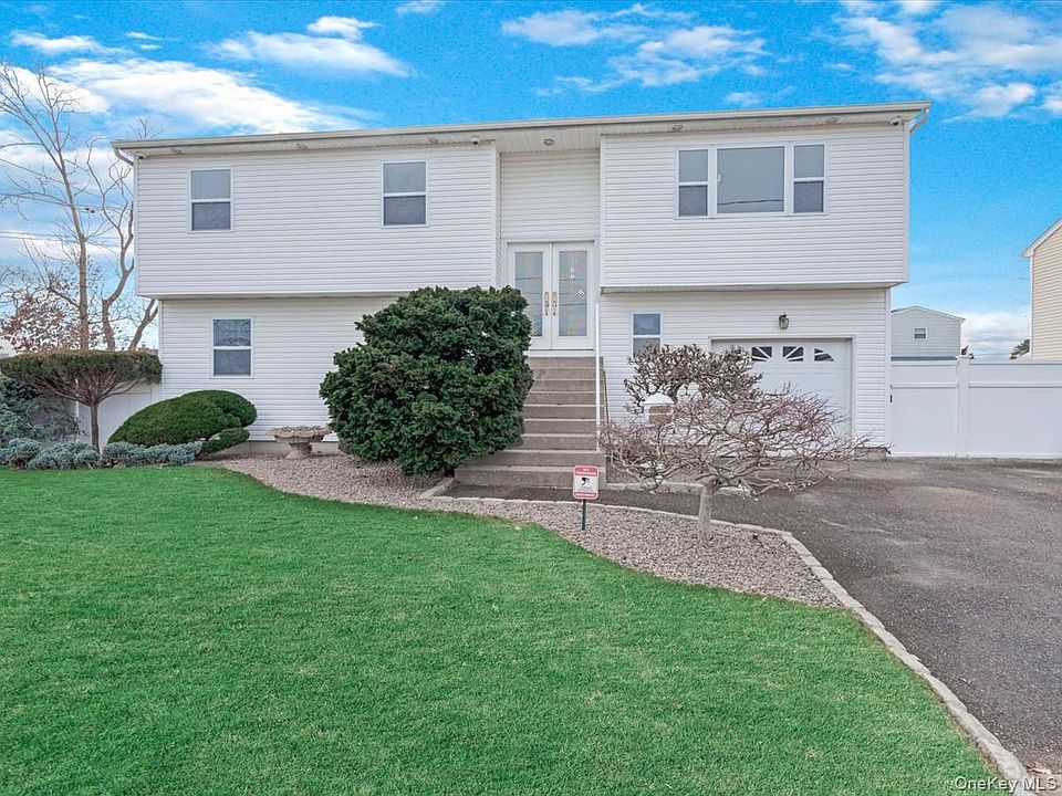 1st image of 610 Windmill Avenue