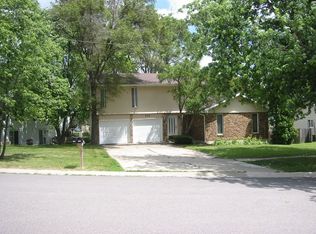 232 Judson Ave #B, Oswego, IL 60543