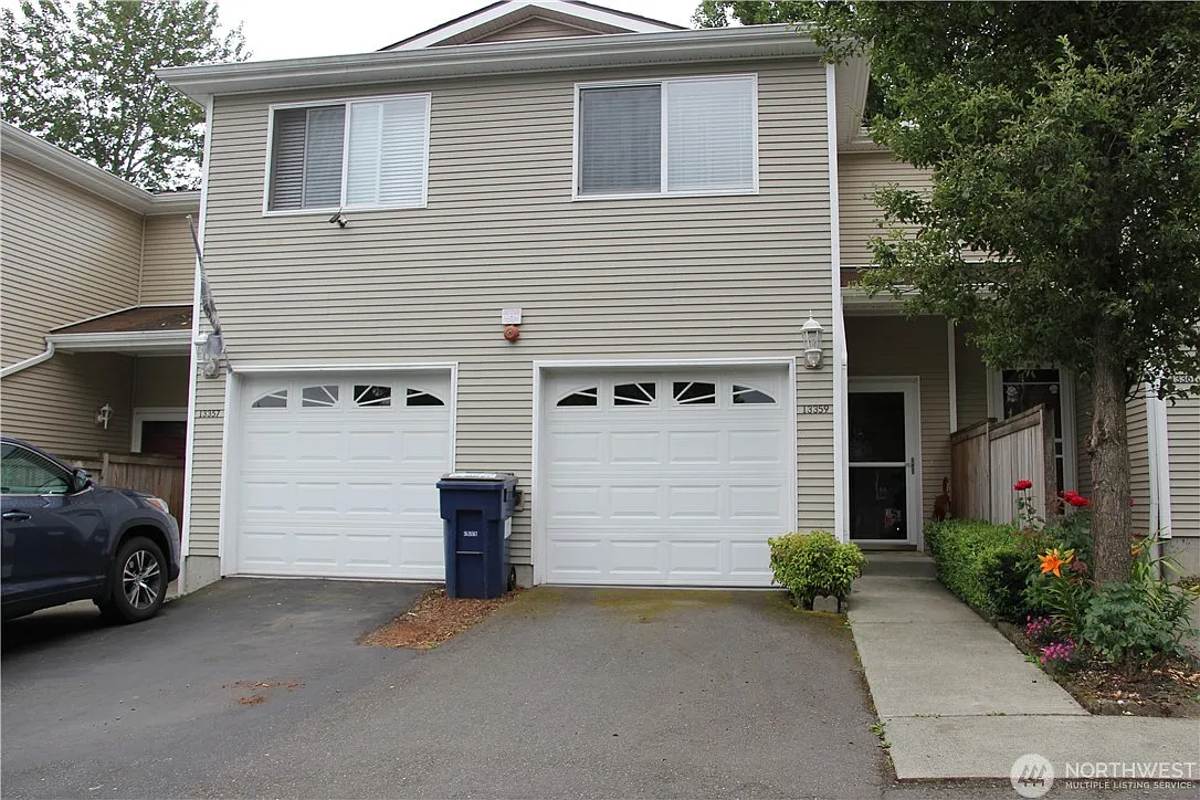 2 bed, 1140 sqft, $2,500 — Photo 1